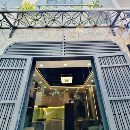 L1577 ⭐️ ngay CV Làng Hoa Gò Vấp, SHR, Vuông, 3 tầng, 4x8m, 5.x tỷ