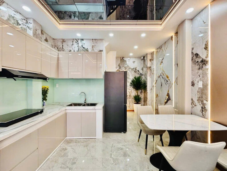 L1577 ⭐️ ngay CV Làng Hoa Gò Vấp, SHR, Vuông, 3 tầng, 4x8m, 5.x tỷ