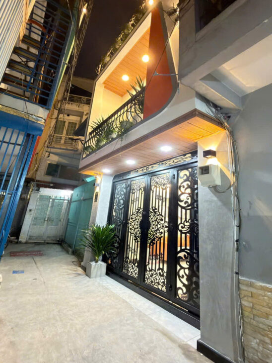 L1611 ⭐️ sát Huỳnh Văn Bánh Lê Văn Sỹ, SHR, Vuông, 4 tầng, 3.4x10m, 6.x tỷ