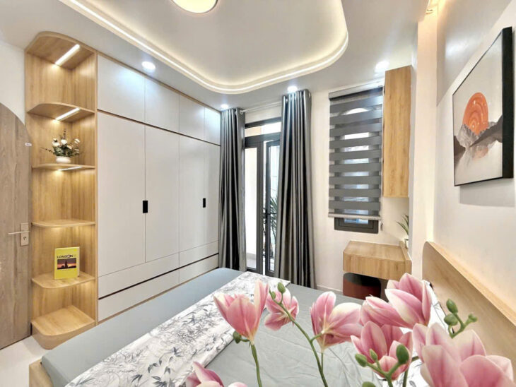 L1611 ⭐️ sát Huỳnh Văn Bánh Lê Văn Sỹ, SHR, Vuông, 4 tầng, 3.4x10m, 6.x tỷ