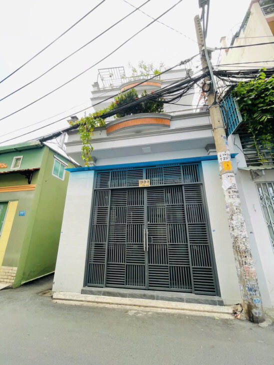 Bán nhà mặt tiền hẻm 120// thích quảng Đức phường 4 Phú nhuận Mặt tiền đường số 7, hẻm xe hơi,