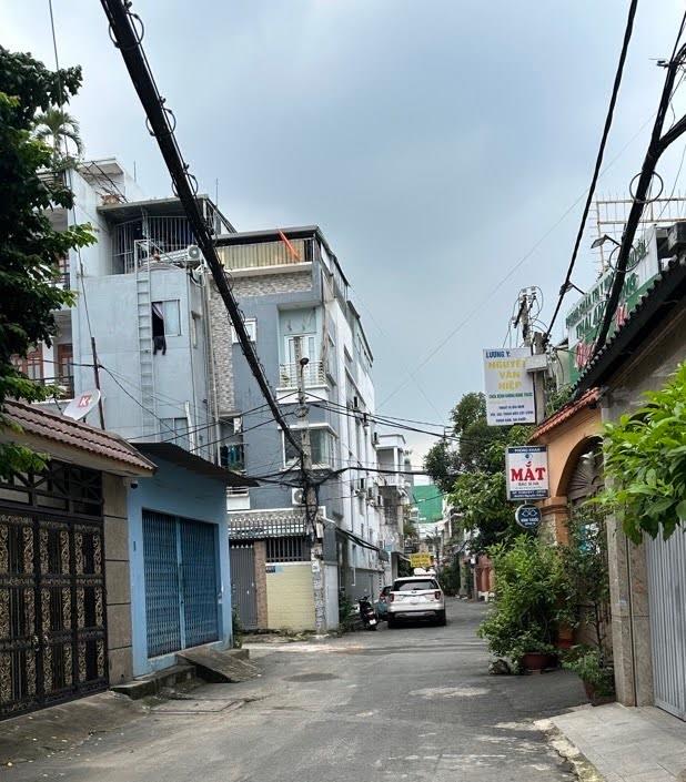 BÁN NHÀ LÔ GÓC NGUYỄN KIỆM, GÒ VẤP, HẺM XE TẢI, GẦN SÂN BAY, 114M², 13.9 TỶ TL