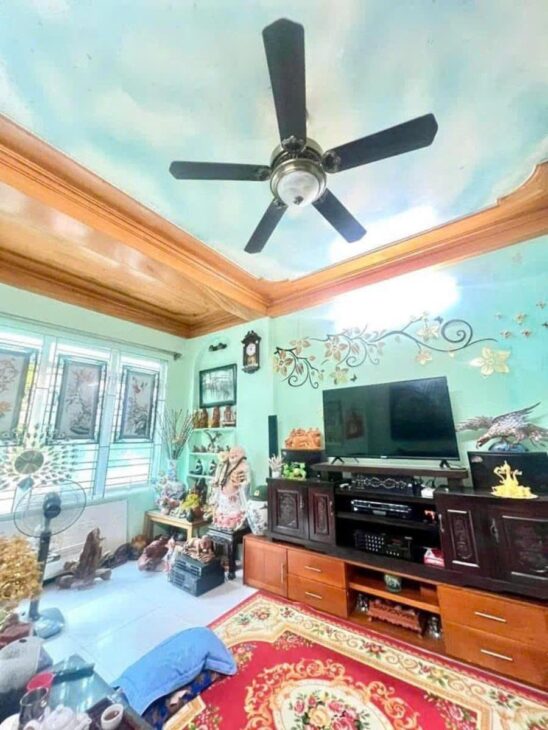 NHÀ 7 TẦNG Ô CHỜ THANG MÁY, KINH DOANH, ĐƯỜNG TRƯỚC NHÀ CÔNG TƠ LƠ QUAY ĐẦU THIẾT KẾ HIỆN ĐẠI,