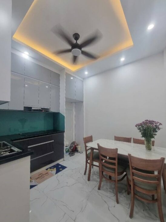 Bán nhà Kim Giang, Hoàng Mai, gần ô tô, gần phố, 35m2, 8.5 tỷ(MTG)