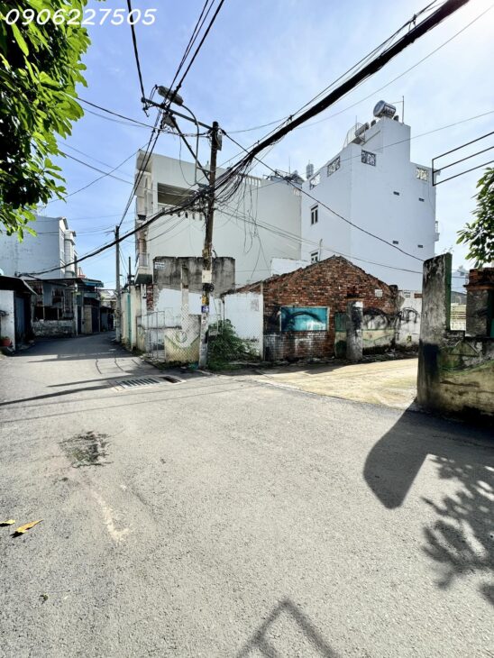 CHỦ GỬI “đất đẹp” 3 Mặt tiền Đường xe hơi thông, Bình Trưng, Q2cũ TP HCM!