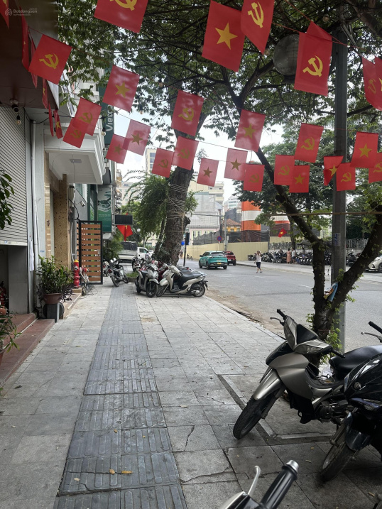 LinhHK – Bán siêu phẩm mặt phố Hai Bà Trưng 120m², vỉa hè rộng – cơ hội vàng cho nhà đầu tư!