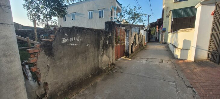 Bán đất Lệ Chi 646,4m² ,ngõ 4m, xe 16 chỗ chạy vòng quanh – giá chỉ 25 triệu/m²