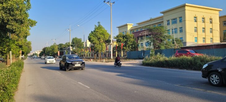 Bán đất Lệ Chi 646,4m² ,ngõ 4m, xe 16 chỗ chạy vòng quanh – giá chỉ 25 triệu/m²