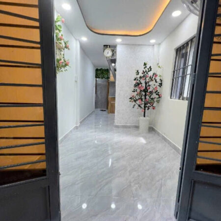 BÁN NHÀ ĐẸP TẠ QUANG BỬU P2 Q8 – HẺM BA GÁC – 3 TẦNG 4PN 2WC – SÁT PARCMALL – NHỈNH 2 TỶ. BÁN NHÀ ĐẸP TẠ QUANG BỬU P2 Q8 – HẺM BA GÁC – 3 TẦNG 4PN 2WC – SÁT PARCMALL – NHỈNH 2 TỶ.