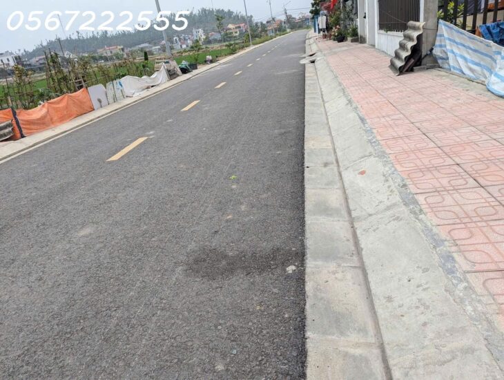 Đất mặt đường nhựa Cẩm La – trung tâm Thanh Sơn, giá chỉ 2,5xx tỷ ZALO 0567 222 555