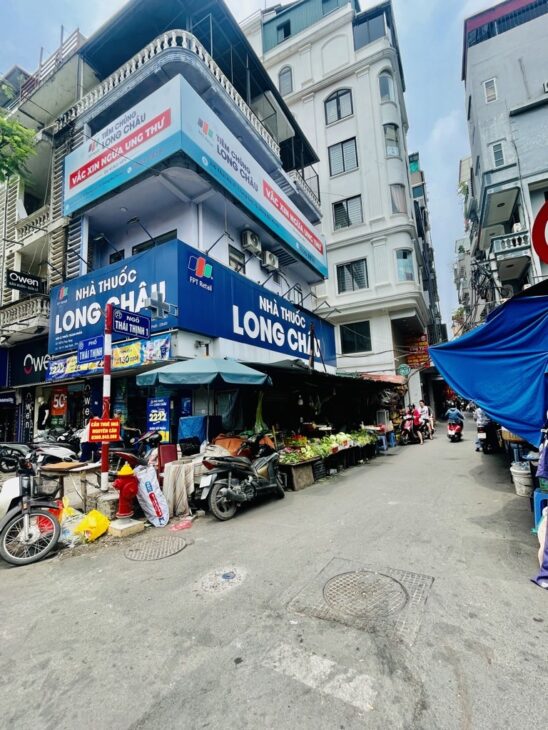 MẶT PHỐ NGUYỄN DU KHÔNG GIAN XANH – SỐNG AN NHIÊN