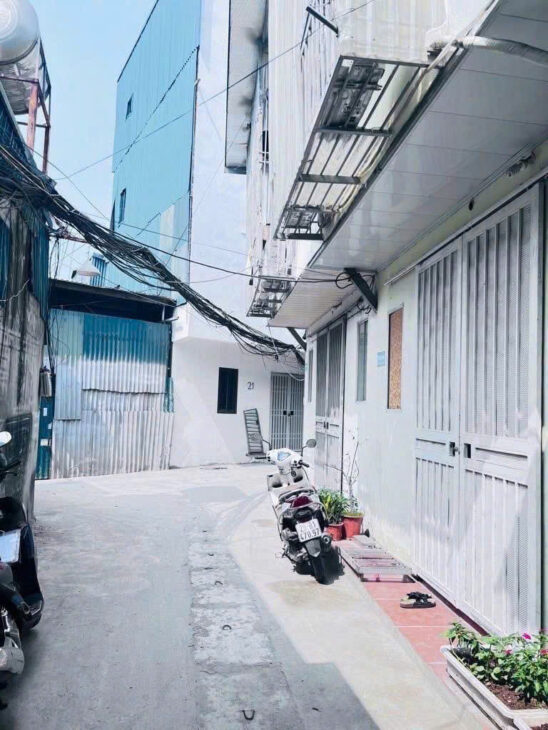 EM CẦN BÁN CĂN NHÀ DÒNG TIỀN – Tại , Đường Nguyễn Xiển,Hoàng Mai, Hà Nội