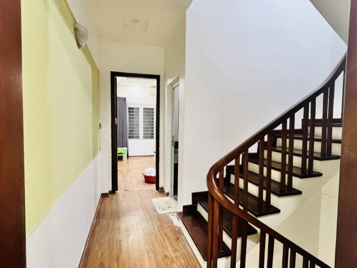 🌟 Nhà Mặt Phố Trần Đăng Ninh, 40m2 7 Tầng Thang Máy MT 3.6m, Ở và KD, Giá chỉ 26.3 Tỷ 🌟