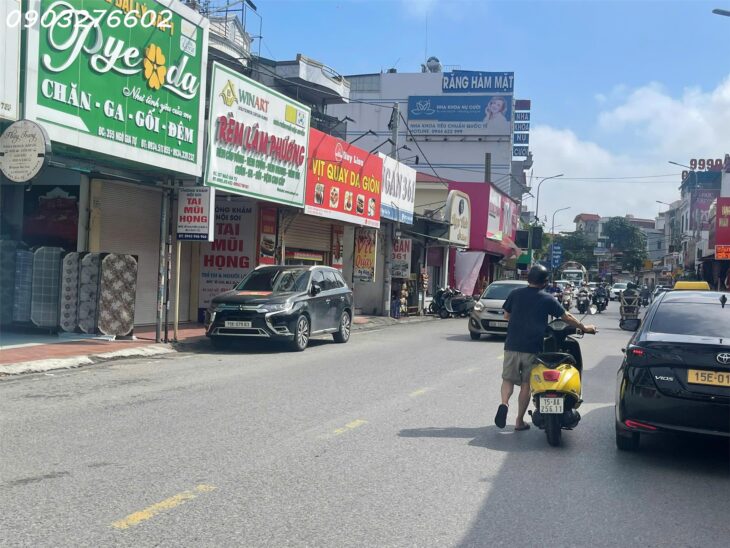 Bán nhà mặt đường tại Ngô Gia Tự, 198m2, Giá cực tốt chỉ 120 triệu/m2,