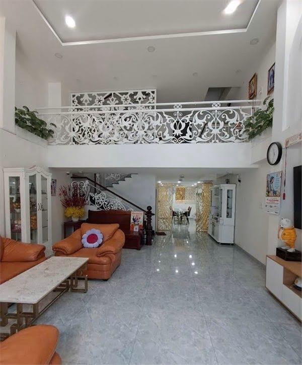 BÁN NHÀ 5 TẦNG NGUYỄN KIỆM GÒ VẤP, 120M², HẺM XE HƠI, NHÀ MỚI, CHỈ 12.99 TỶ TL