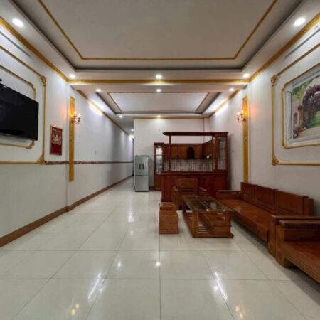 75. CHO THUÊ NHÀ 180m2 FULL NỘI THẤT CẠNH ĐH FPT, CẦN THƠ