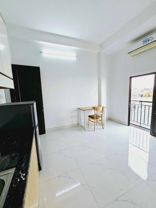 HIẾM!NHÀ CẦU DIỄN,GA TÀU ĐIỆN,THANG MÁY,OTO ĐỖ CỬA,DT=45Mx5T,6.4ty