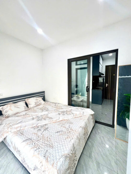 Cho thuê căn hộ CCCMN khép kín tại ngõ 82 Yên Lãng, Đống Đa