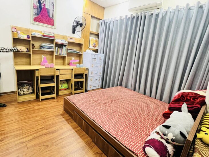 🌟 Nhà Mặt Phố Trần Đăng Ninh, 40m2 7 Tầng Thang Máy MT 3.6m, Ở và KD, Giá chỉ 26.3 Tỷ 🌟