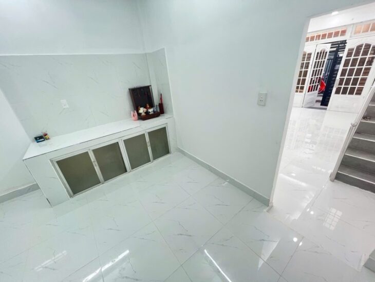 Bán nhà đường Số 11, Phường Trường Thọ, Thủ Đức. DT 48m2, 2 tầng, 3PN, SH, giá 4.45 tỷ.