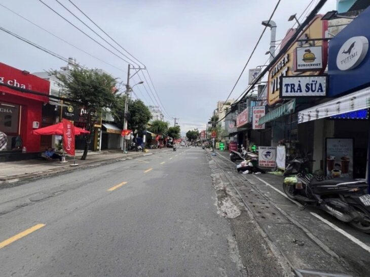 Bán nhà 3 tầng, 3PN, đường 160, Tăng Nhơn Phú A, Q9, TP HCM. DT 100m2, SH, giá 6.7 tỷ.