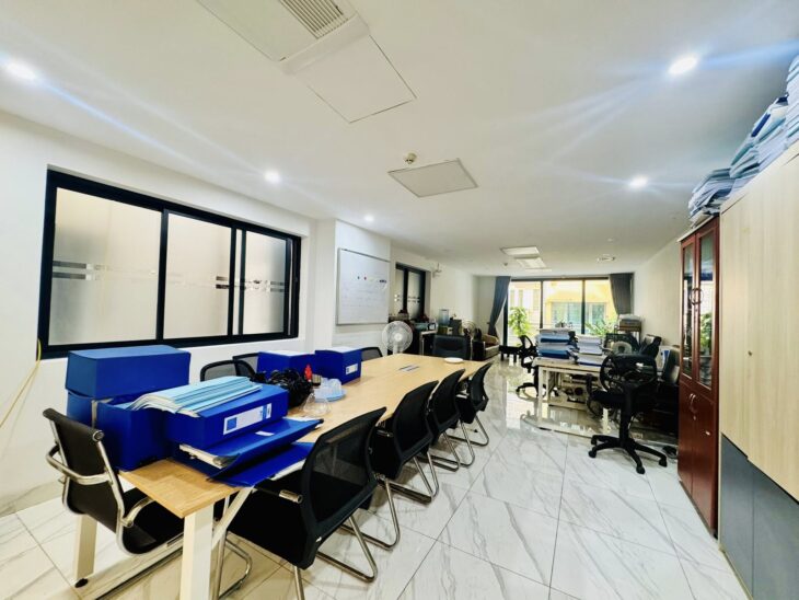 🌟 Tòa Văn Phòng Siêu VIP Lạc Long Quân, 288M2 8T MT Khủng 16m, Giá chỉ 135 Tỷ 🌟