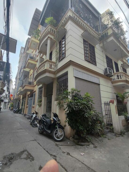 Phân lô Cầu Giấy, gara ô tô, ngõ thông kinh doanh, 75m, 25 Tỷ