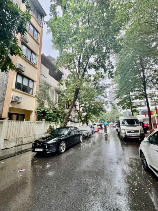 Tòa giáp 90 Nguyễn Tuân, 2 mặt thoáng, 3 xe con tránh, 60m, 18.9 Tỷ, 6 tầng thang máy