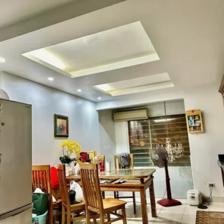 Bán nhà Dương Nội 34m4 tầng, nhà mới về ở ngay, giao thông thuận tiện 5.7 tỷ.