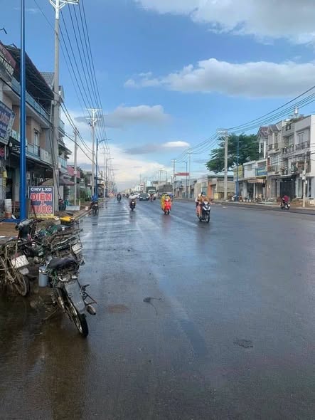 Bán nhà mặt tiền 9,5x25m giá 15,99 tỷ Đường Đặng Thúc Vịnh Bán nhà mặt tiền 9,5x25m giá 15,99 tỷ Đường Đặng Thúc Vịnh