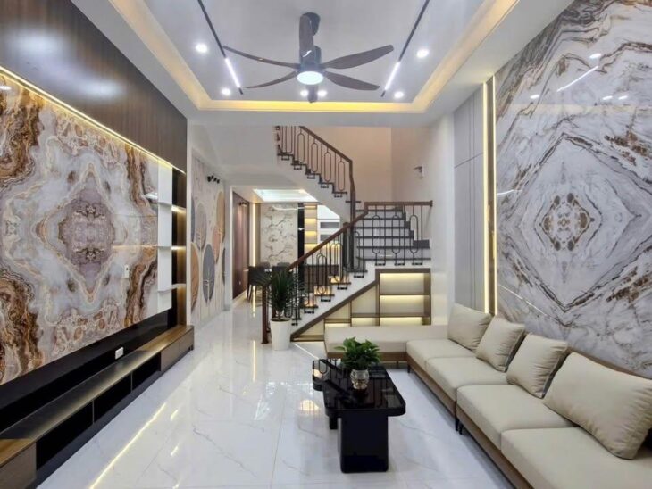 BÁN NHÀ LẠC LONG QUÂN -KINH DOANH – Ô TÔ GẦN HỒ TÂY 62 M5T 17.8TỶ