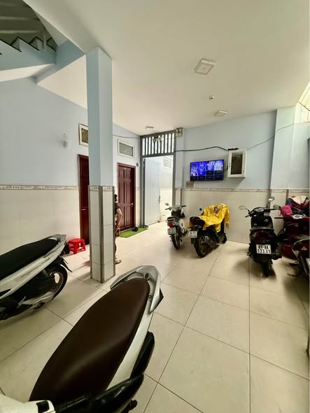 Nhà góc 2 mặt thoáng, 3 tầng, đường Lý Thường Kiệt, Quận Tân Bình,109m² (6×18, nở hậu 6.8m) – Giá Nhà góc 2 mặt thoáng, 3 tầng, đường Lý Thường Kiệt, Quận Tân Bình,109m² (6×18, nở hậu 6.8m) – Giá