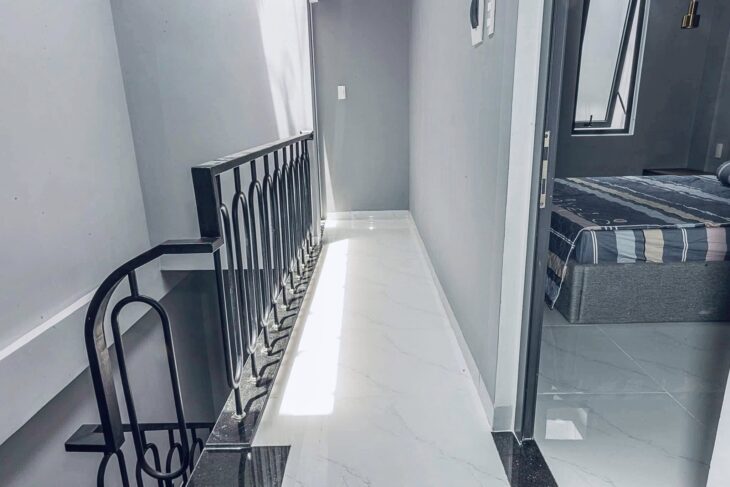 ► Góc kiệt sau MT Lê Thanh Nghị, Ô tô Đậu Đỗ, 56m2, 3 tầng đúc, hiện đại ở ngay