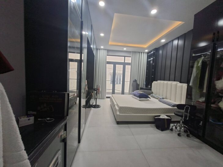 Nhà HXH Đường Âu Cơ Quận Tân Bình Phường 10 Cũ.