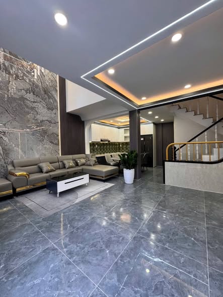 Nhà Âu Cơ, Tân Bình – 103m², 3 tầng, giá 10.5 tỷ