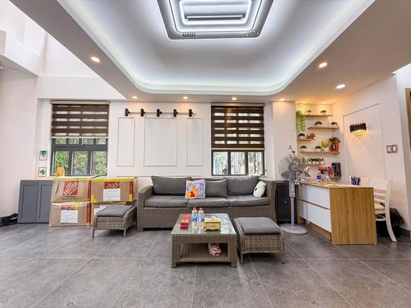 Nhà đẹp Đồng Đen, Tân Bình – 105m² (4.6×22.8), 3 tầng, giá 13.5 tỷ
