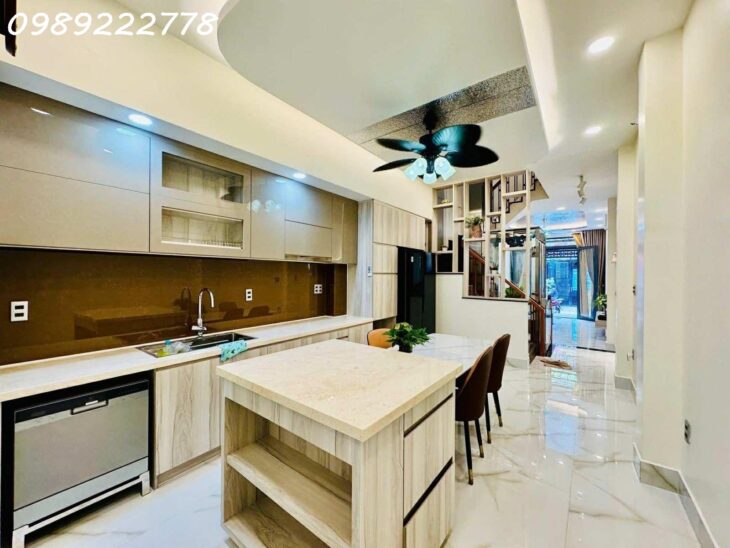 BÁN NHÁ LÊ VĂN SỸ -P 1 – MỚI ĐẸP 100/100 – DT 61M2- 4TẦNG 5PN- THANG MÁY – NỘI THẤT CAO CẤP – KHU