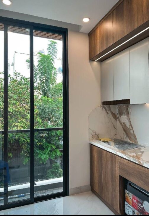 Nhà 3 tầng đẹp sát Trung Tâm Quận 2 Nguyễn Duy Trinh,Phú Hữu,Quận 9 vuông vức, phong thủy đẹp,