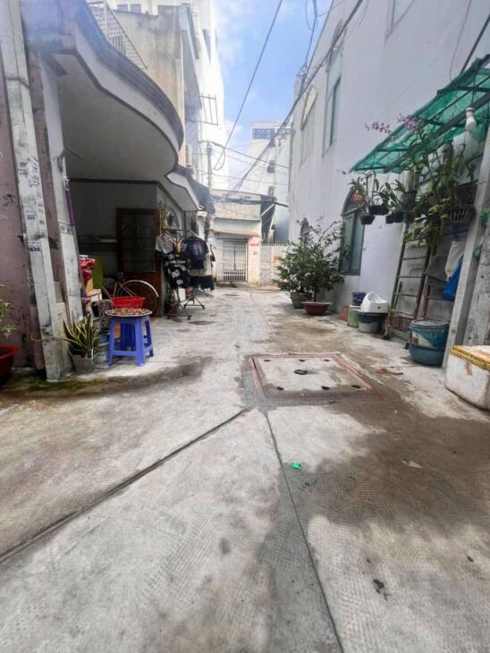 NHÀ 2 TẦNG GẦN AEON TÂN PHÚ 2 MẶT HẺM TRƯỚC SAU HXH ĐỖ CỬA. GIÁ RẺ CHỈ 3,75 TỶ TL..