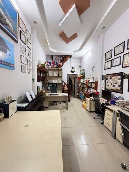 Nhà Đường Hoàng Văn Thụ Phường 4 Tân Bình Cũ.