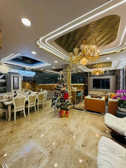 Nhà HXH Đường Bành Văn Trân Phường 7 Tân Bình Cũ.