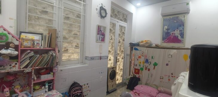 Bán nhà đường 168, Phước Long A, Q.9. TP HCM. DT 85m2, 3 tầng, SH, giá 6.6 tỷ.