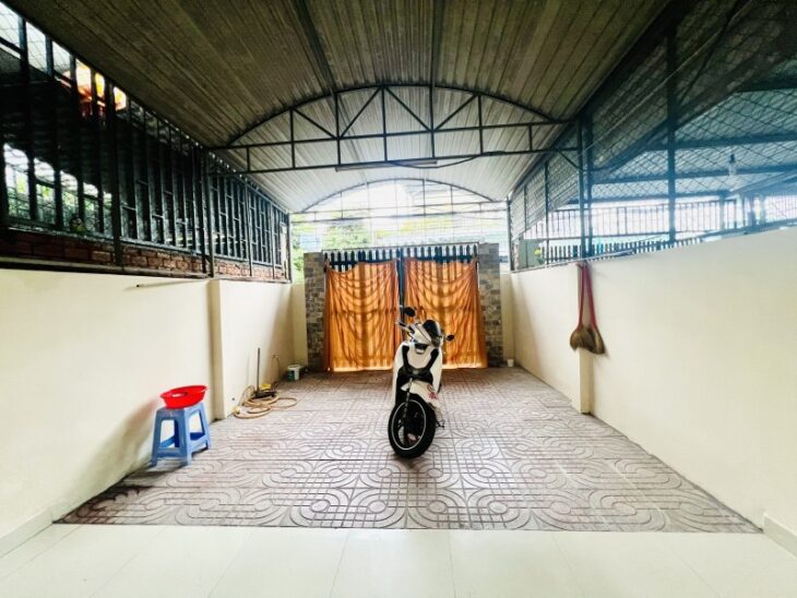 Bán nhà đường Số 2, Tăng Nhơn Phú B, Q9, TP HCM. DT 124m2, 2PN, SH, giá 9.1 tỷ.