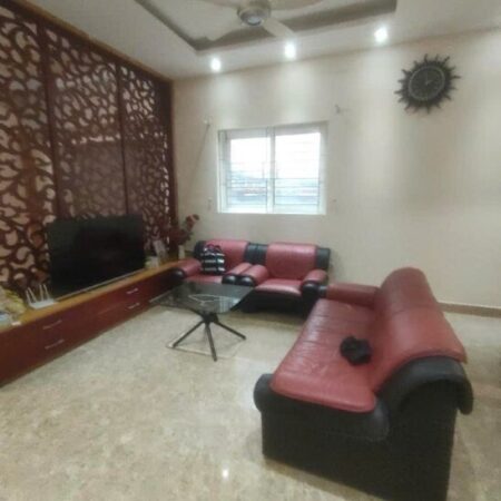 NHÀ ĐẸP LÔ GÓC – PHỐ NGỌC LÂM – DÂN TỰ XÂY – DÒNG TIỀN TỐT