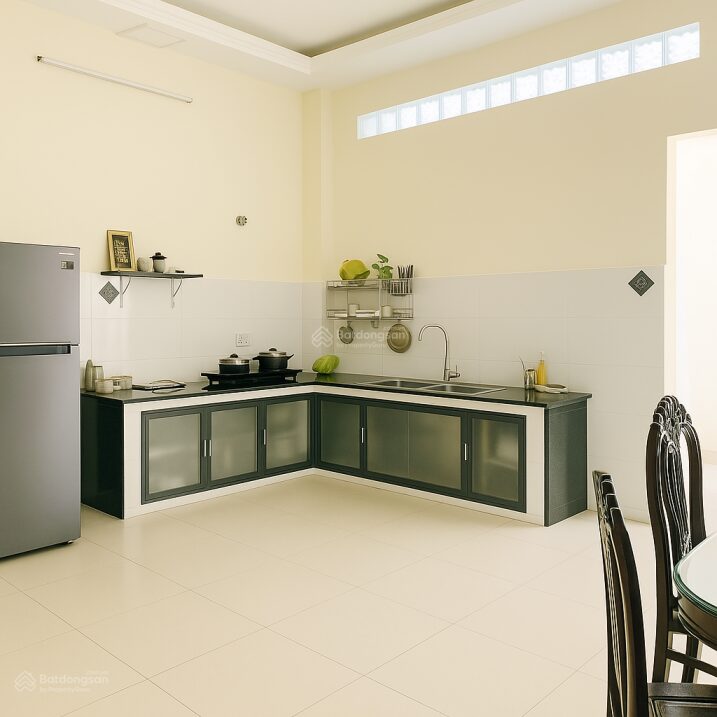 Bán nhà mặt tiền KDC hiện hữu, 3 tầng (5x21m)