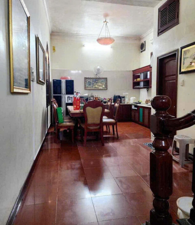 BÁN NHÀ PHỐ NGUYỄN VĂN HUYÊN, NHÀ DÂN XÂY, LÔ GÓC, GẦN PHỐ – 5T, 70M2, 15.5 TỶ