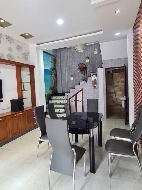 ► MT Huỳnh Thúc Kháng, gần Nguyễn Văn Linh, 5 tầng cứng, Kinh doanh cực Ngon, 5.x tỷ