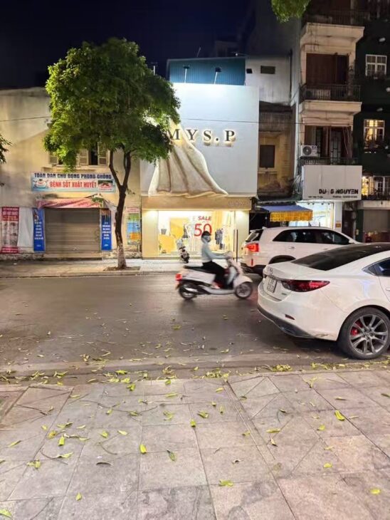 CĂN NHÀ BIỆT THỰ MẶT PHỐ BÀ TRIỆU TẦNG 3 +4 TRUNG TÂM QUẬN HAI BÀ TRƯNG – HÀNG XÓM VINCOM BÀ TRIỆU