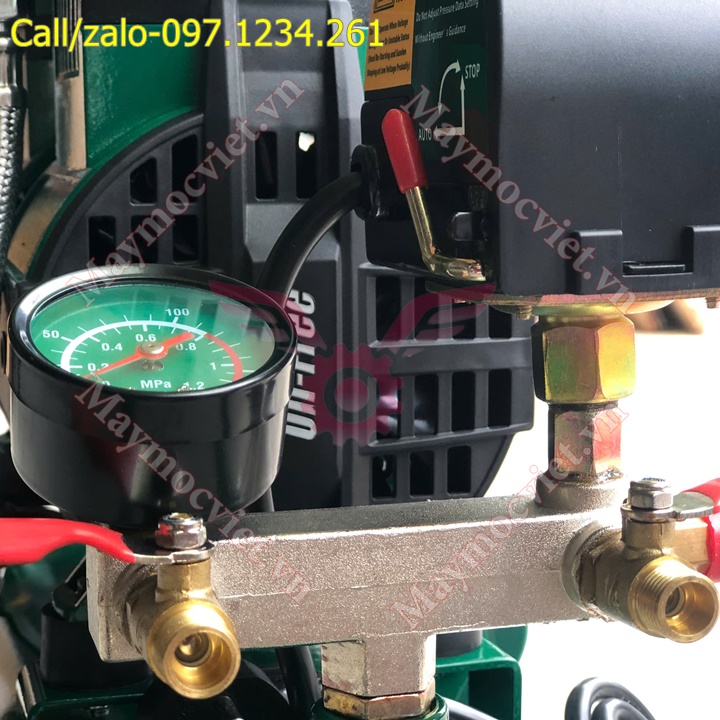 Máy nén khí không dầu Dekton DK-AC3930Pro giá rẻ