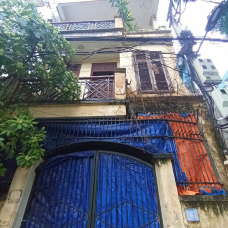 Bán nhà mặt hồ phố Quan Nhân, ô tô đỗ cửa- Kinh doanh- 3,5 tầng, DT 68m2- Mặt tiền 5.1m- Giả chỉ